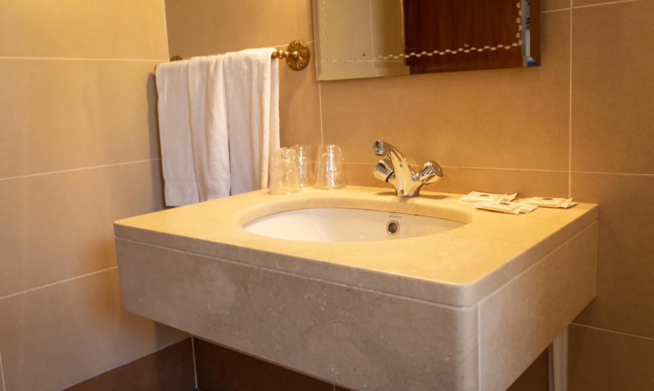 Hotel Santa Cecilia Fatima Exterior photo